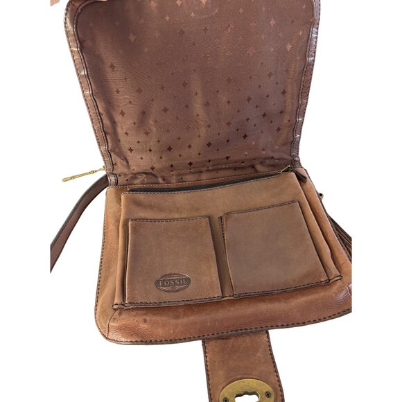 Fossil Brown Leather Crossbody Bag Key Charm Turnlock Clasp 10.5 in X 8.5 in - Picture 3 of 7